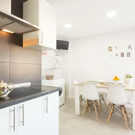 Sun And Chic Apartment